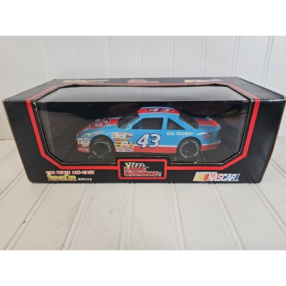 1991 RACING CHAMPIONS NASCAR #43 RICHARD PETTY 1:24 SCALE DIE CAST--NEW